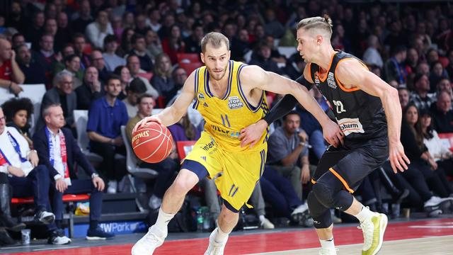 «Скайлайнерс» підписали капітана «Ульма» Клепайса
