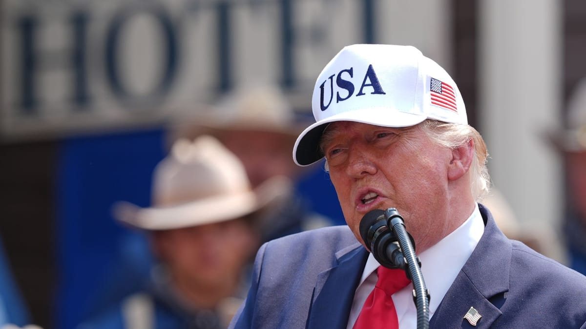 Трамп назвав внесок Німеччини до НАТО «смішним»