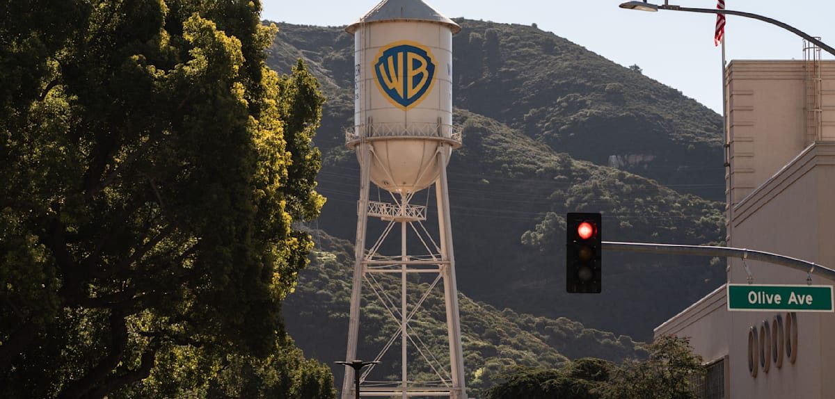 Федеральна суддя призупинила угоду про поглинання Warner Bros. компанією Paramount на два тижні