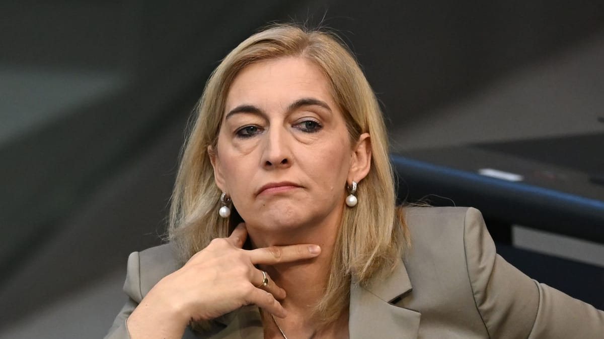 Бундестаг ухвалив реформу медстрахування, але фундаментальні проблеми залишаються