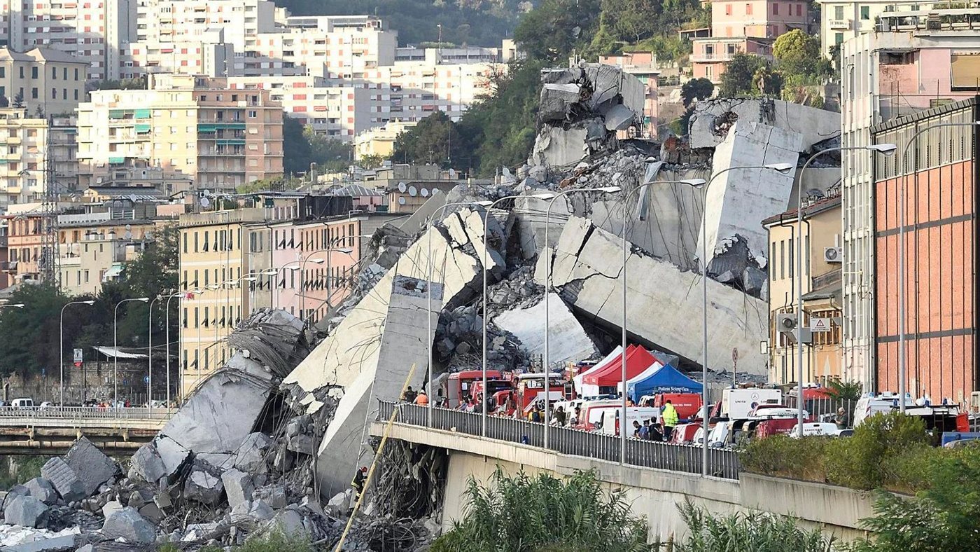 Дванадцять років ув’язнення для екс-керівника оператора автостради через обвал мосту в Генуї