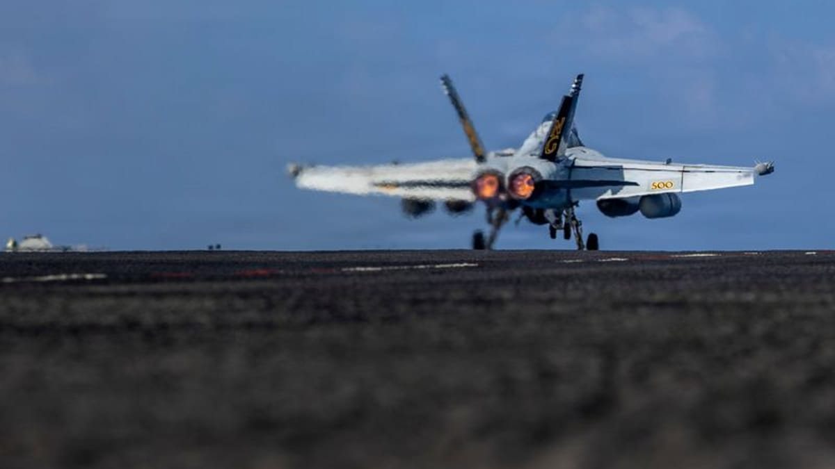 США завдали нових ударів по Ірану, Тегеран закриває Ормузьку протоку