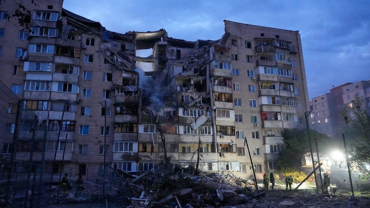 Росія завдала нової хвилі масованих авіаударів по Україні напередодні саміту НАТО